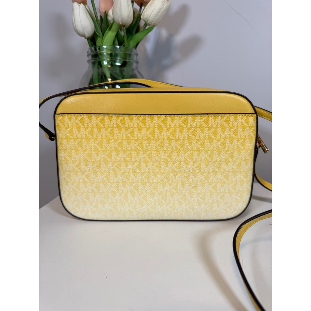 Michael Kors Jet Set Daisy Yellow LG EW ZP Chain Xbody Bag NWT - Picture 2 of 3